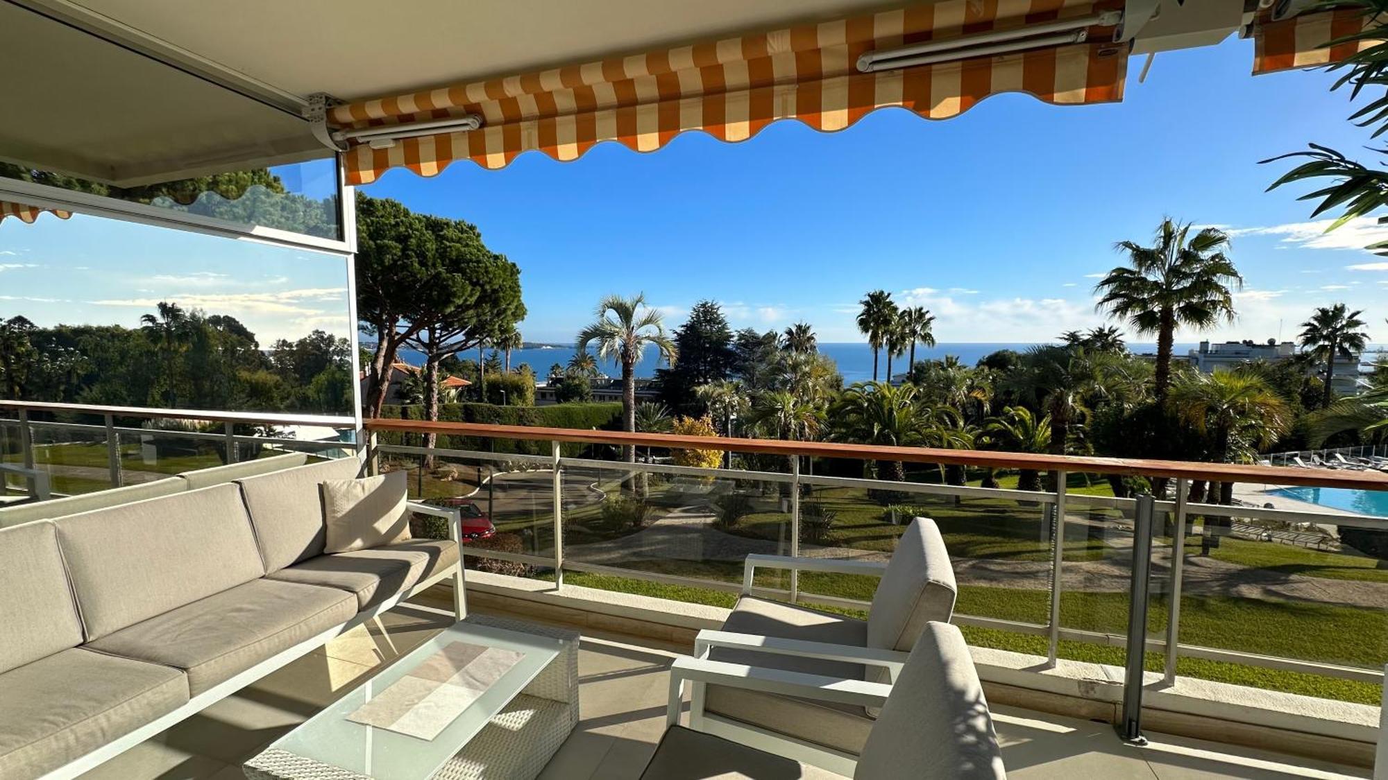 Appartement 2 Chambres Vue Mer Panoramique, Proche Croisette Cannes Vallauris Dış mekan fotoğraf