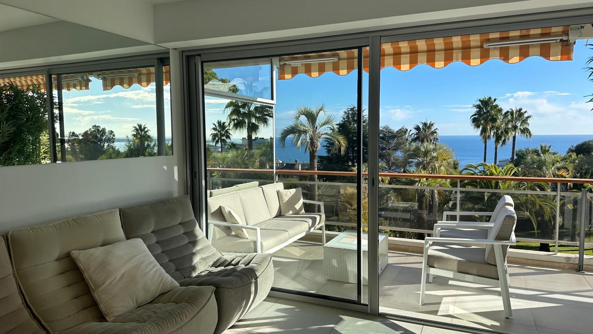 Appartement 2 Chambres Vue Mer Panoramique, Proche Croisette Cannes Vallauris Dış mekan fotoğraf