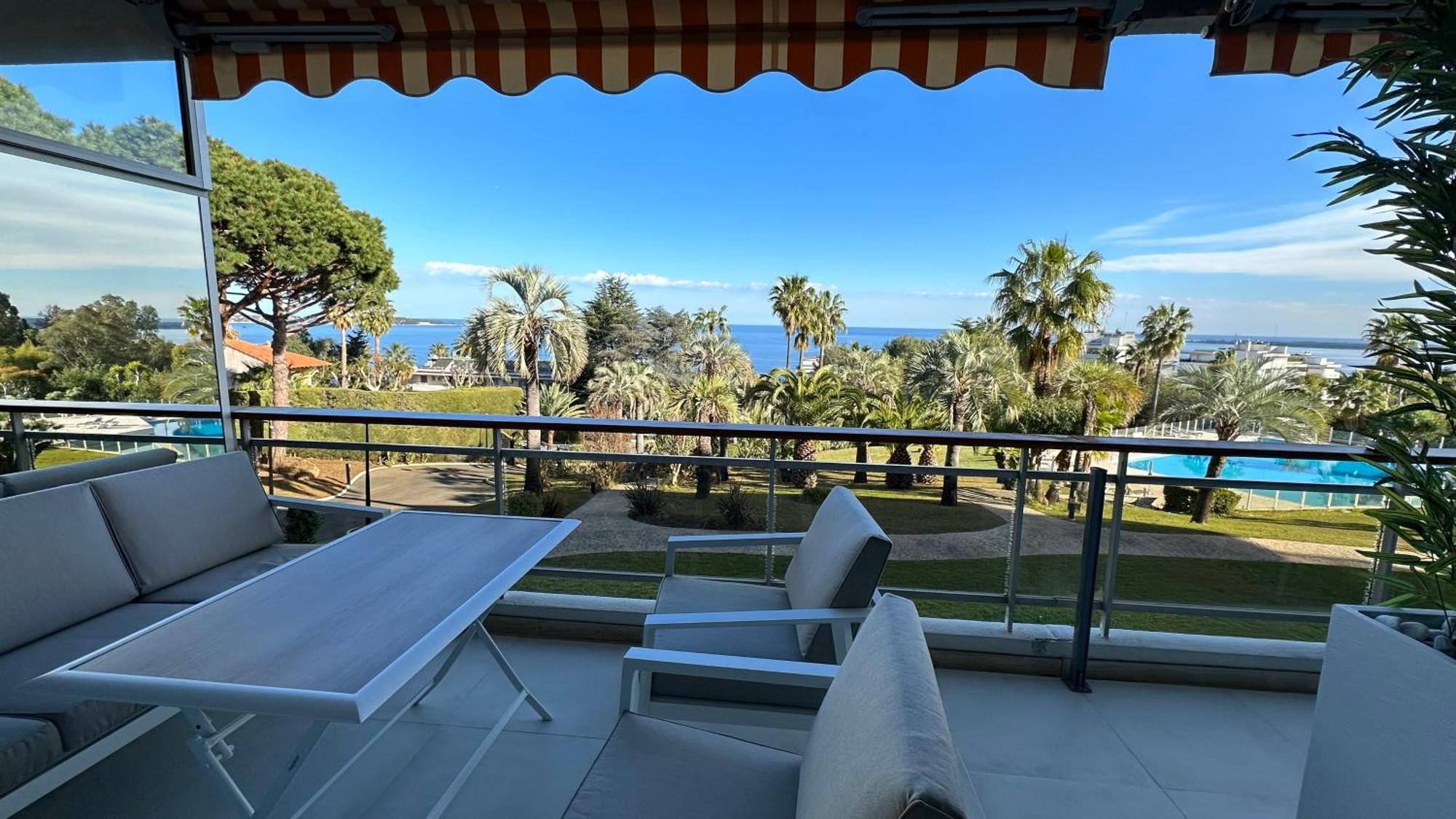 Appartement 2 Chambres Vue Mer Panoramique, Proche Croisette Cannes Vallauris Dış mekan fotoğraf