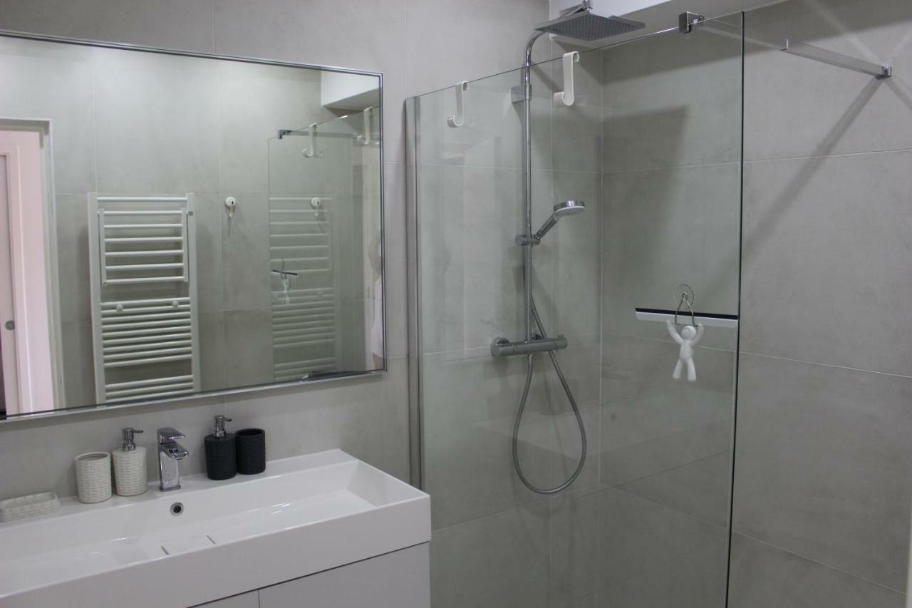 Appartement 2 Chambres Vue Mer Panoramique, Proche Croisette Cannes Vallauris Dış mekan fotoğraf